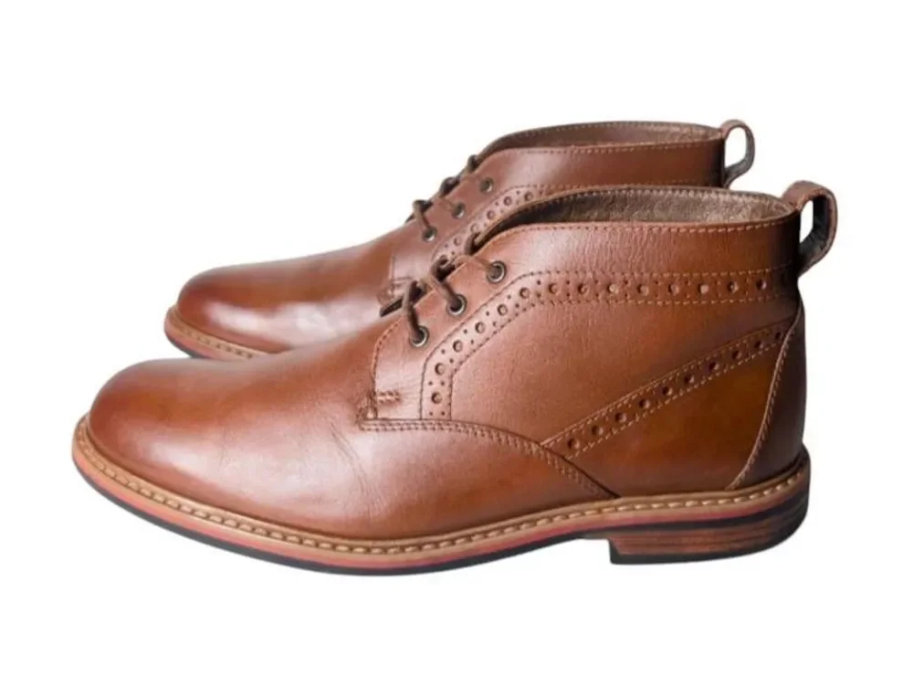 BOSTONIAN Melshire Plain Toe Lace-Up Chukka Boot Size 10M